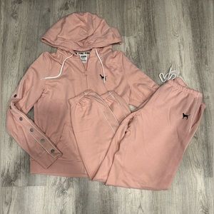 VS PINK sweatsuit
